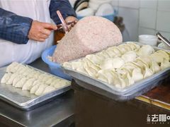 -黄阿姨锅贴大王(万航渡路店)