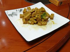 -雪野鱼头大王邢府公老店(雪野湖店)