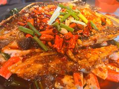 -鸣记脆皮烤鱼·海鲜烤鱼(三八广场店)
