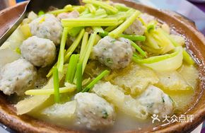 Floating Skin Fish Ball Stew