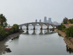 -万绿园