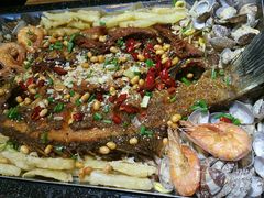 -东来菜馆•手抓海鲜家常菜•海鲜锅贴(鸽子窝店)