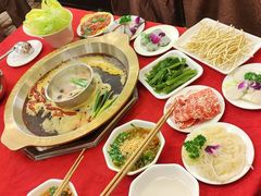 -山城年华老火锅(玉林店)