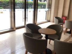 用餐区-瑞幸咖啡(苏河1号店)