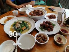 -京味斋·北京烤鸭(北京南站洋桥店)