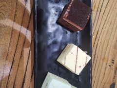 -鹤一烤肉自助餐厅(中关村店)