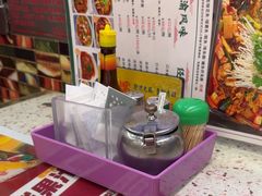 -新辉港式茶餐厅(北栅店)