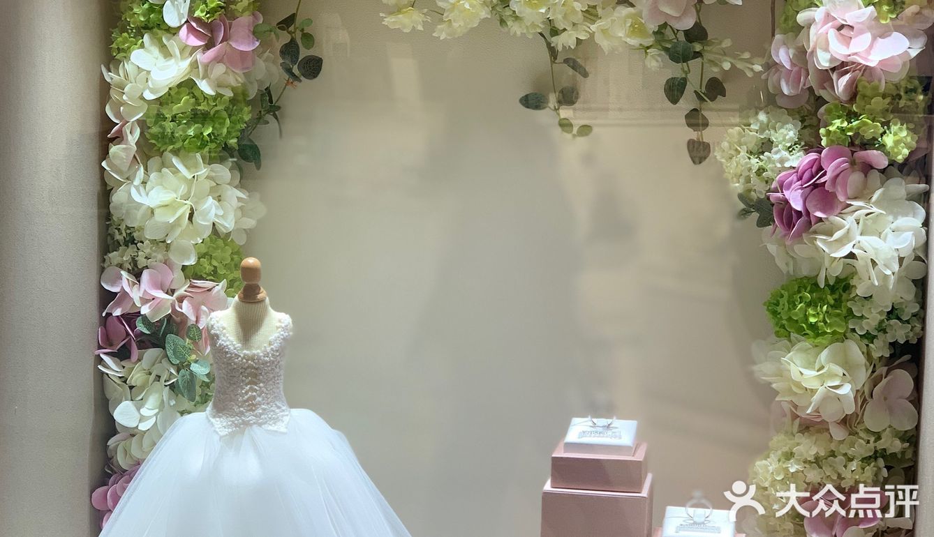 好喜欢PROMESSA专属婚嫁定制这款婚戒哦[糖果]