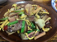 蕨菜炒腊肉-和福餐馆(西江古街店)