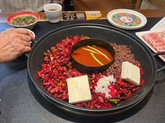 -沸炉重庆老火锅(军事博物馆店)