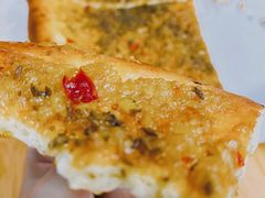 隔壁店的蒜蓉烤馕-清真·马峰烤肉(小学习北巷店)