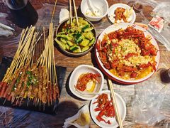 -老街烧烤大排档·地道湖北菜·龙虾馆(汉口火车站店)