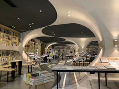 -钟书阁(珍园店)