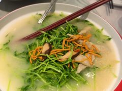 上汤豆苗-林辉家宴·本地家常菜·头牌清远鸡(先锋店)