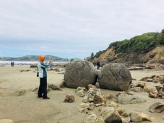 -摩拉基大圆石