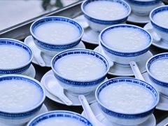 -周大娘牛乳(旧寨古村总店)