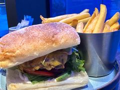 蒙大拿风味烧烤牛肉汉堡-bluefrog蓝蛙(石家庄欢乐汇店)