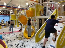 -泛尼尼儿童乐园(文化广场店)