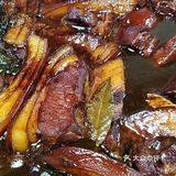 活杀牛蛙真是太鲜嫩美味了~