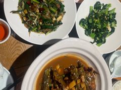 -黄泥岗·地道湖北菜(奥特莱斯店)