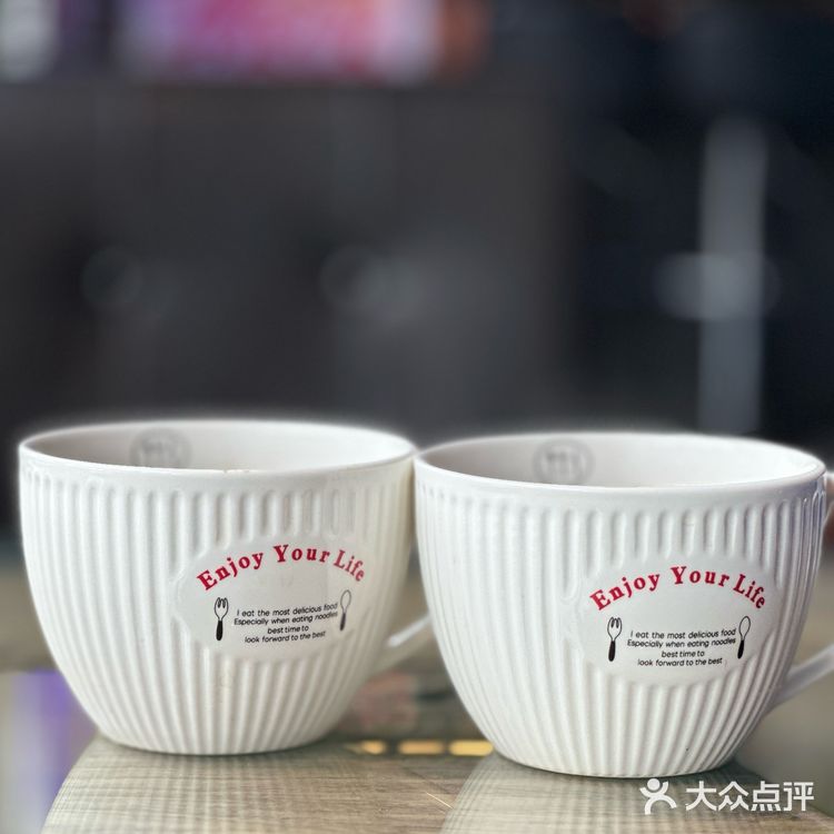 约上你的好朋友来这喝杯美式吧……超大杯