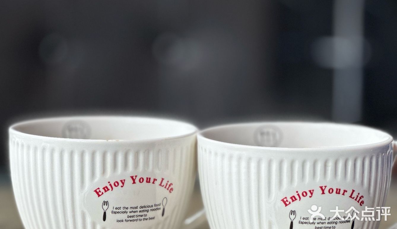 约上你的好朋友来这喝杯美式吧……超大杯