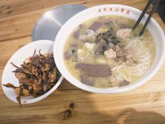 -文山荷鲜居(翠湖店)