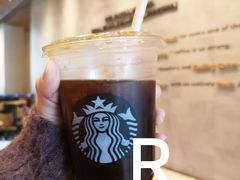 -星巴克臻选(杭州嘉里中心1F店)