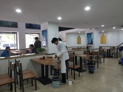 大堂-草桥清真牛肉锅贴扁食店