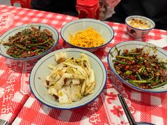 -荆九爷爆炒桥头三嫩(云南北路店)
