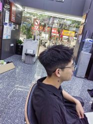 -藤野造型专业烫染接发