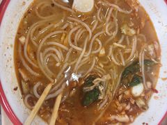 -二钢串叔麻辣烫(华龙大厦店)