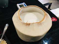 -东椰·海南椰子鸡火锅(朝阳门店)