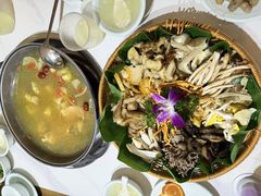 -野菌王•养生汤锅•野生菌火锅(大理漾濞路店)