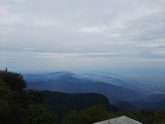 -峨嵋山金顶