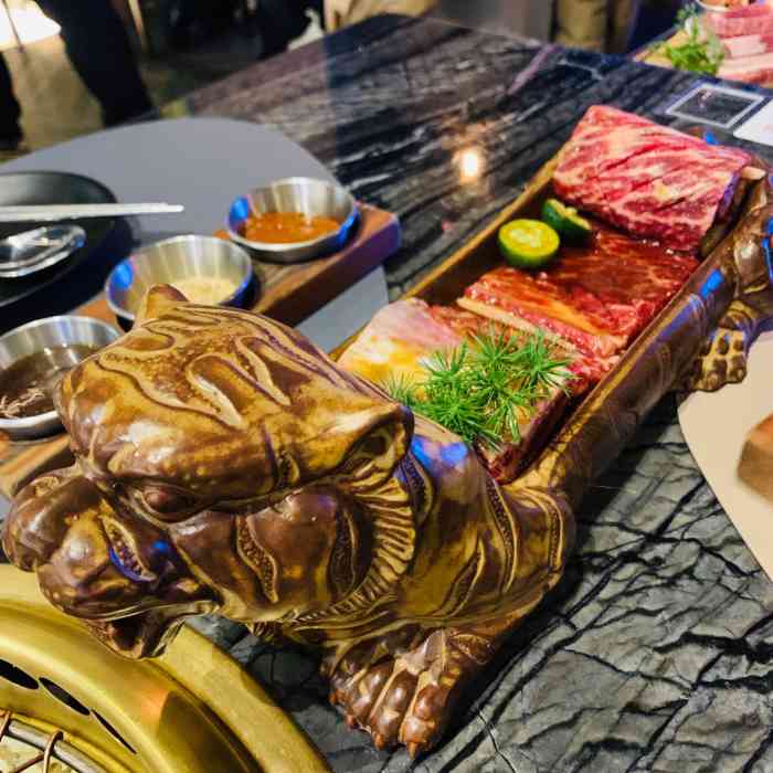 义气烤肉餐吧(大族广场店)-"一直非常好吃的义气烤肉,来过很多次,最喜