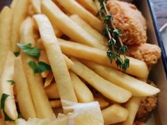 美式风味炸鸡翅配薯条-MIKAKU(万达广场上海宝山店)