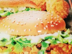 -麦当劳(汉口火车站候车室店)
