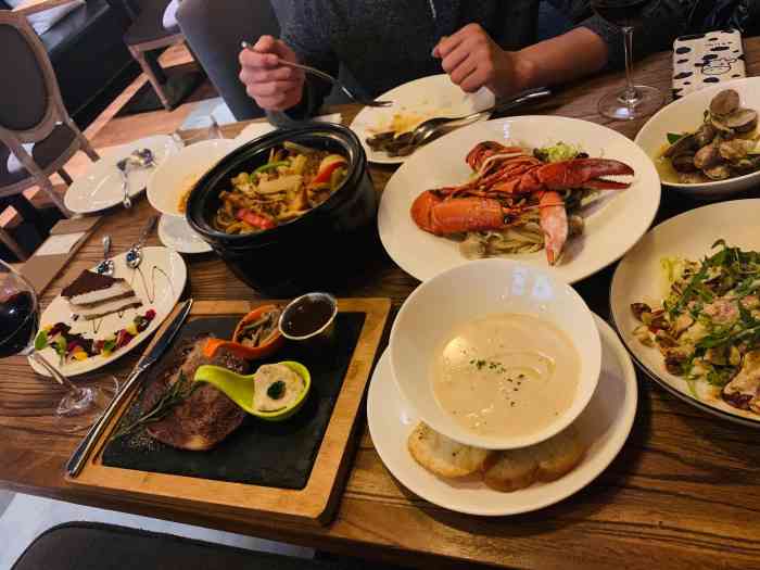 威雀西班牙餐厅(金鹰世界店)-"94一直想尝尝西班牙海鲜饭终于得偿所