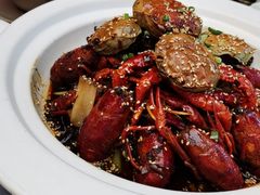 -肥肥虾庄·金牌油焖大虾(东湖欢乐谷店)