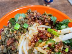 -玲玲米粉·新疆现炒米粉(大十字总店)