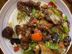 -歹歹的加个面过油肉拌面