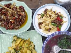 -三锅莊·牦牛肉火锅·香格里拉特色藏餐宴请餐厅(昆明创始店)