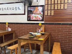 -朱大嘴肥肠血旺(福字街店)