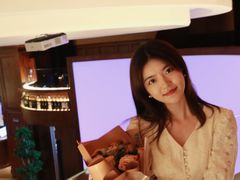 -MONICH牛排融合餐厅(和义大道购物中心店)