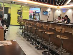 大堂-呷哺呷哺(世贸.工三店)