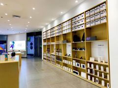 -华为授权体验店(中山公园来福士)