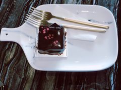 -UNI UNI(环亚凯瑟琳店)