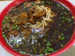 -小龙大肉面馆