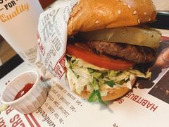 -The Habit Burger Grill 哈比特汉堡(复兴soho店)